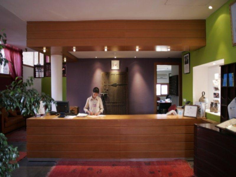 Mercure 우아르자자테 외부 사진