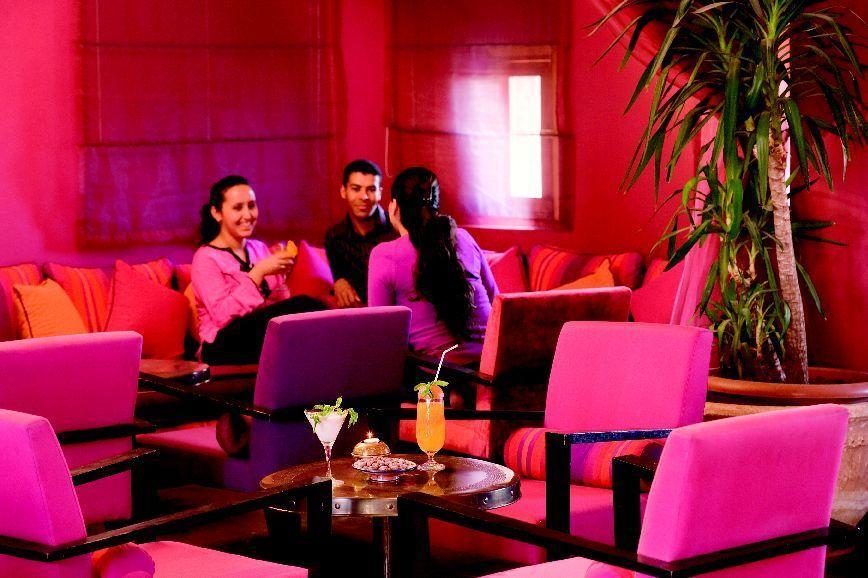 Mercure 우아르자자테 외부 사진